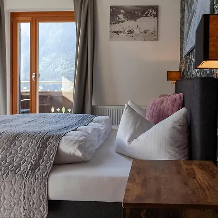 מלון Thelounge 3*