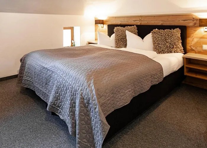 Thelounge バーワング