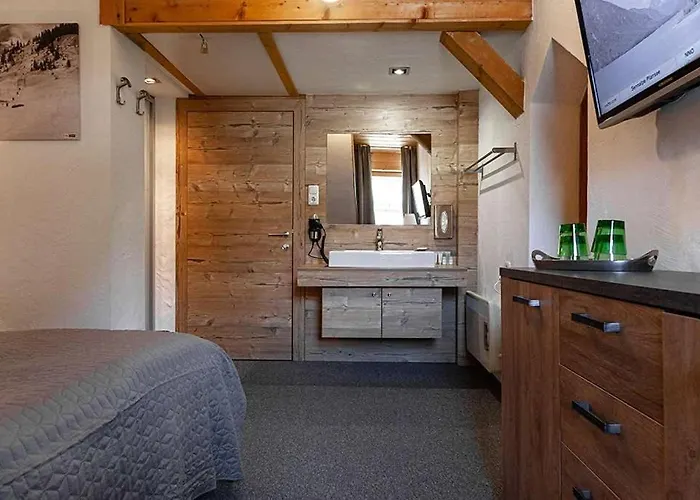 Thelounge ホテル バーワング